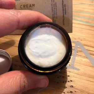 All Natural Face Moisturizing Cream, Deep Hydration, smooth, soft, light and airy, sensitive skin, Eco Friendly