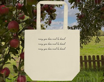 Bolsa Tote "Que Você Ame e Seja Amada" - Bolsa Minimalista de Lona Macia para Livros