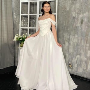 Unique Renaissance Basque Waist Chiffon Wedding Dress with Drape, Fairy Ball Gown, Bridal Corset