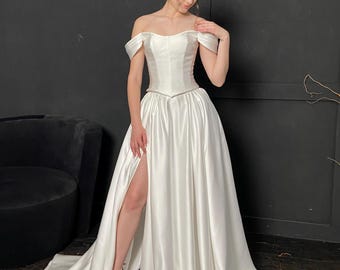Renaissance Satin Wedding Dress with Unique Corset Bodice, High Slit and Train, Victorian Fairy Wedding Dress, Low Waist Basque Corset Dress