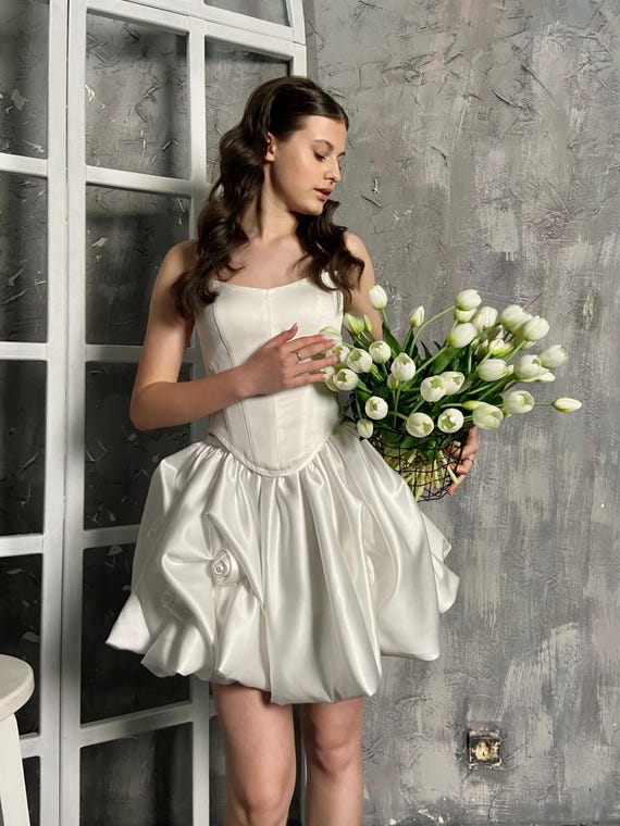 Set Basque Waist wedding corset and bubble short skirt, Mini Satin wedding dress Set Basque Waist wedding corset and bubble short skirt, Mini Satin wedding dress