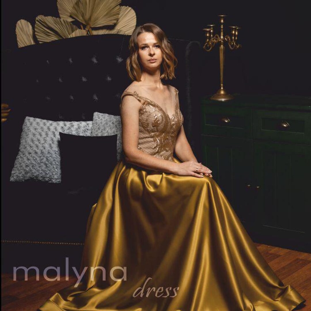 Savannah Embellished Corset Maxi Gown (Olive)
