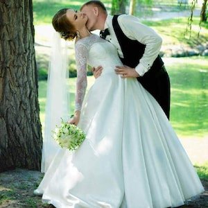 Long Sleeves Ball Gown & Satin Wedding Corset Dress with Train and Chantilly lace
