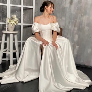 Renaissance Satin Wedding Dress with Unique Corset Bodice, High Slit and Train, Victorian Fairy Wedding Dress, Low Waist Basque Corset Dress