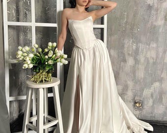 Renaissance Satin Wedding Dress, Fairy Ball Gown with Drop Basque Waist Corset, slit and train, Set Wedding Corset and Skirt, Bridal Corset