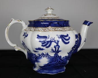 Tetera de sauce auténtica y antigua