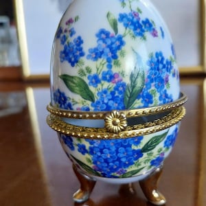 Vintage Limoges Porcelain Egg Trinket Box: Floral Gold Gilt Decor