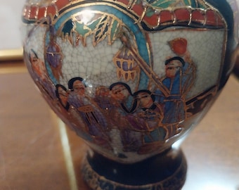 Vintage Satsuma Vase: Hand-Painted Geisha Motif, Meiji Era Style, Antique Chinese Vase