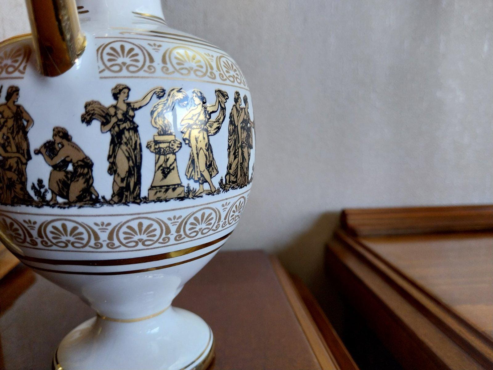 24金ギリシャアンフォラ花瓶：手作りの古風なスタイルの容器