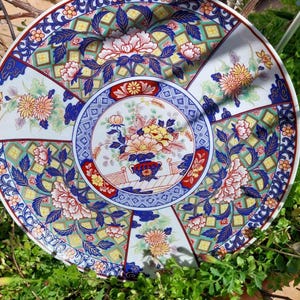 Vintage Tajimi Japan Floral Porcelain Plate 10.24" Hand-Painted, Decorative Wall Art, Vintage Japan Imari Plate, Chrysanthemum Pattern Plate