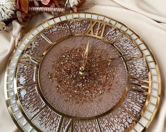 Emerald Beige Epoxy Resin Wall Clock, Handmade Wall Decor, Gold Roman Numerals, Birthday Gift, Christmas Gift, Gift for Her