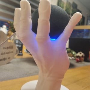 Hand Halter für Alexa Echo Dot 4 und 5 - Mehrere Farben individuell