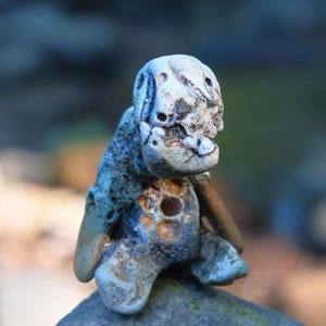 Scultura di goblin in pietra di scoria / Creatura fantasy fatta a mano / Hagwort