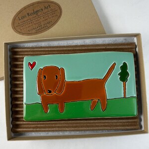 Azulejo de perro salchicha marrón de 3 x 6 con caballete y caja de regalo, regalo para amantes de los perros, regalo para amantes de los perros Weiner, regalo para amantes de los perros salchicha, regalo para mamá perro, regalo para papá perro