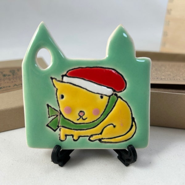 Yellow Cat with Santa Hat, Desk tile for cat lover, cat lover gift, cat mom gift, Dad cat gift, new cat owner gift, kitty tile, orange cat