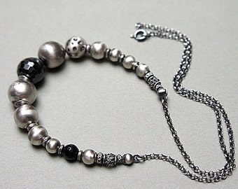 Necklace - oxidized sterling silver 925 with onyx, handmade jewelry, necklace beads, silver necklace, raw, balls
