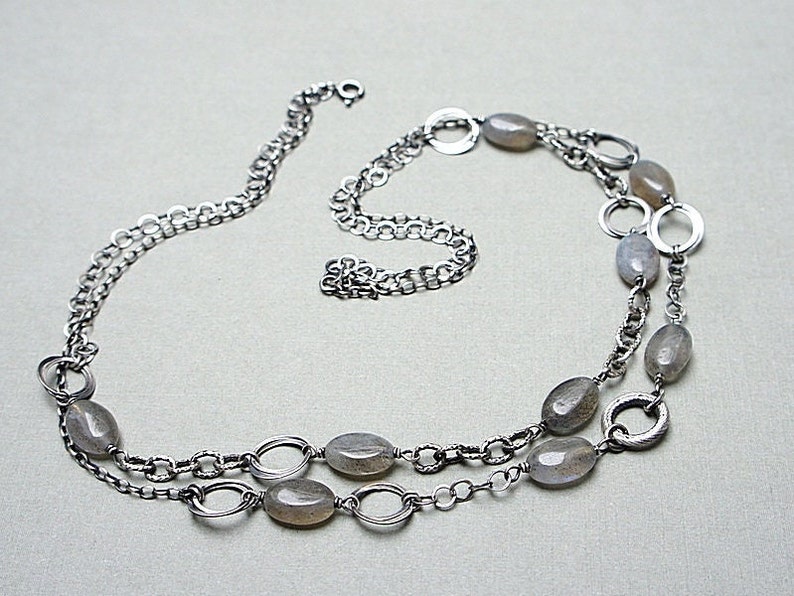 Ketting geoxideerd sterling zilver 925 met labradoriet, edelsteen, handgemaakte sieraden, natuurstenen, ruwe ketting, mineralen afbeelding 2