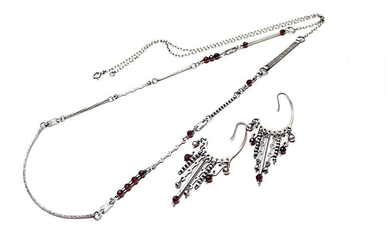 Earrings oxidized sterling silver 925 and garnet, handmade jewelry, long earrings, chain, raw earrings, modern earrings image 3