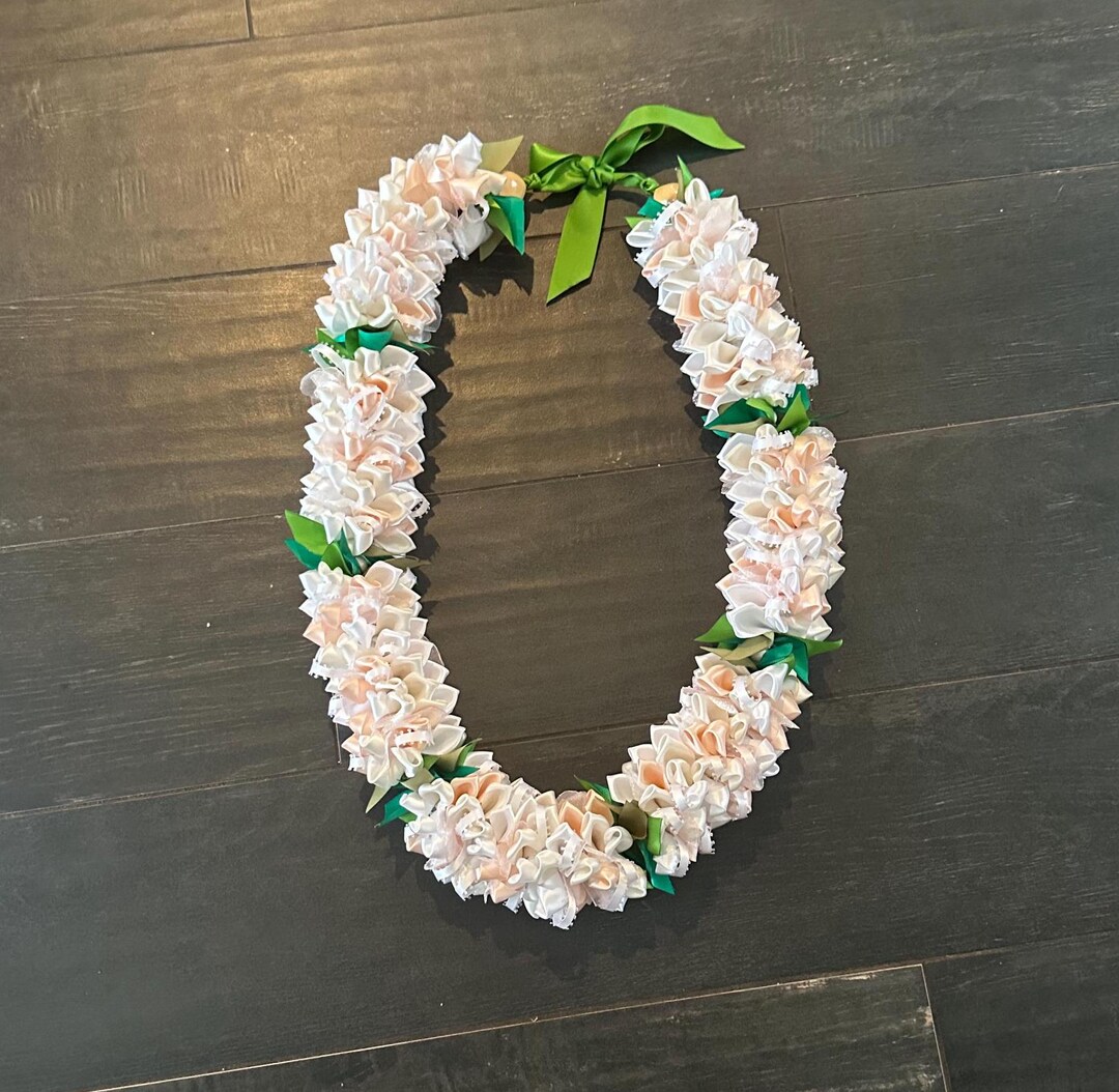 White Ivory Ribbon Deluxe Lei With Kukui Nut Bead - Etsy