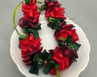 Collar de flores con lazo rojo para muñeca, accesorio hawaiano para muñeca de moda