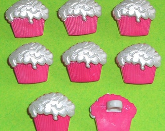 Cupcakes Novelty Buttons//DIY Sewing /& Craft supplies//Dress it Up