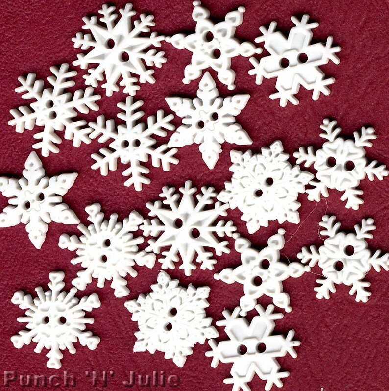 SEW THRU SNOWFLAKES White Snow Winter Christmas Novelty Dress It Up Craft Button