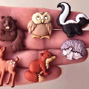 クラフトボタン 森の赤ちゃん 赤ちゃん動物 鹿 キツネ スカンク フクロウ ハリネズミ リス ビーバー ドレスアップ ガーデン 森の生き物 裁縫 カード作り