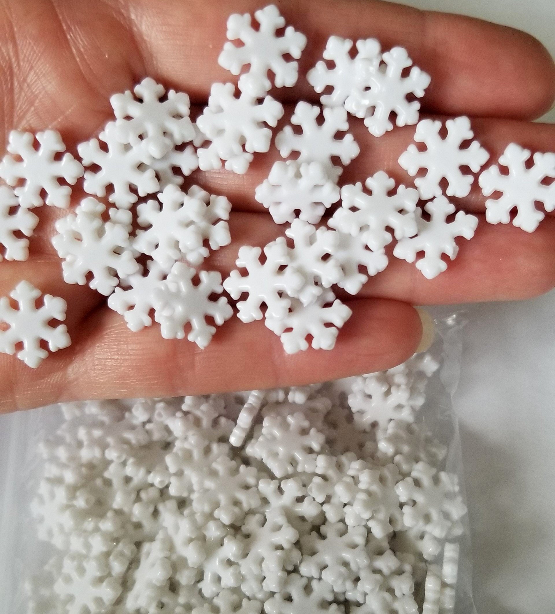White Gems & Jewels for Crafts & Jewelry Making, Buttons Galore