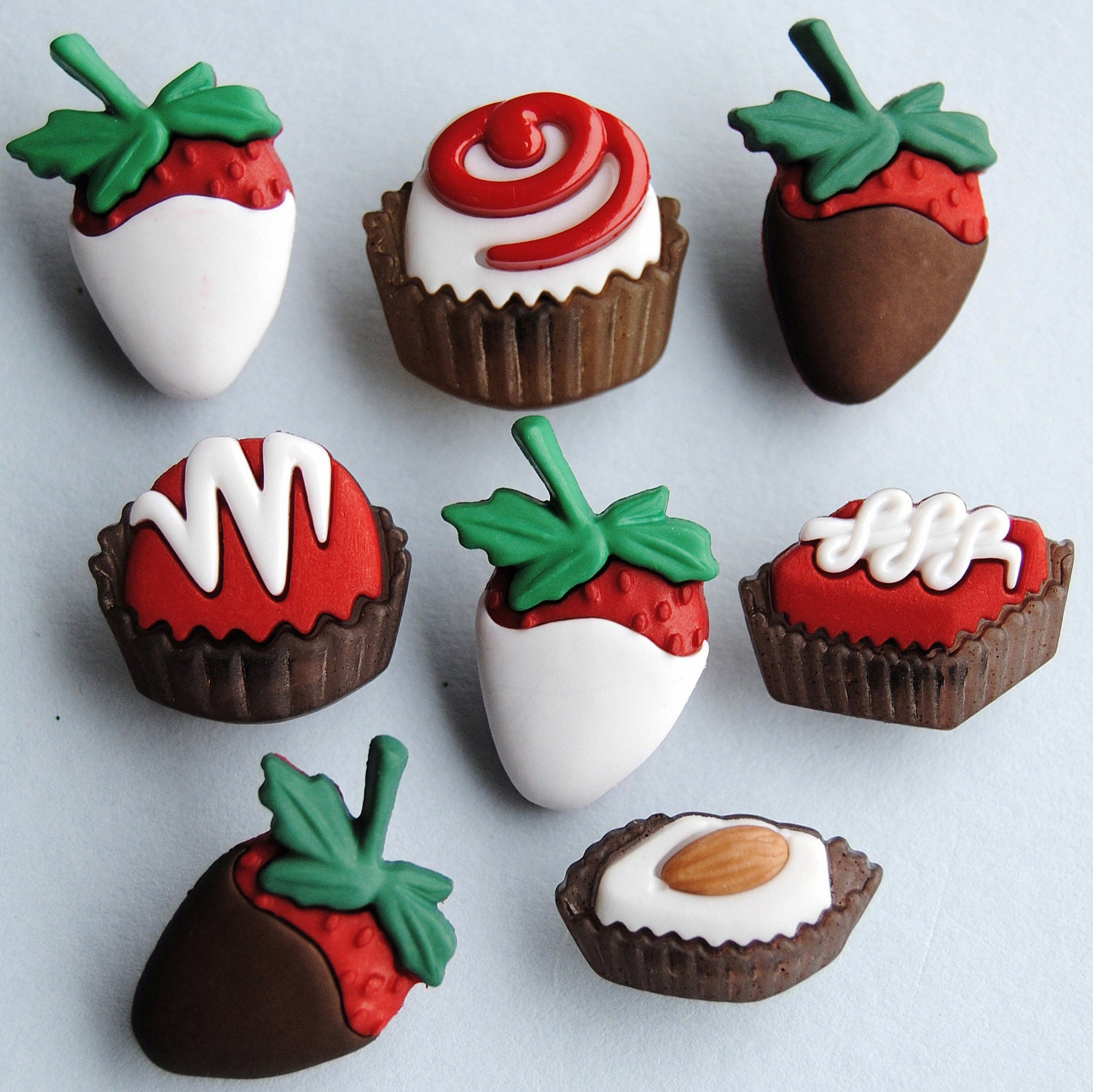 Dress it up buttons **Christmas Cupcakes** great for cards and crafts