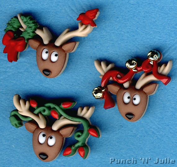 REINDEER SANTA//FATHER CHRISTMAS PAINTED WOOD BUTTONS Sewing embellishment 35mm