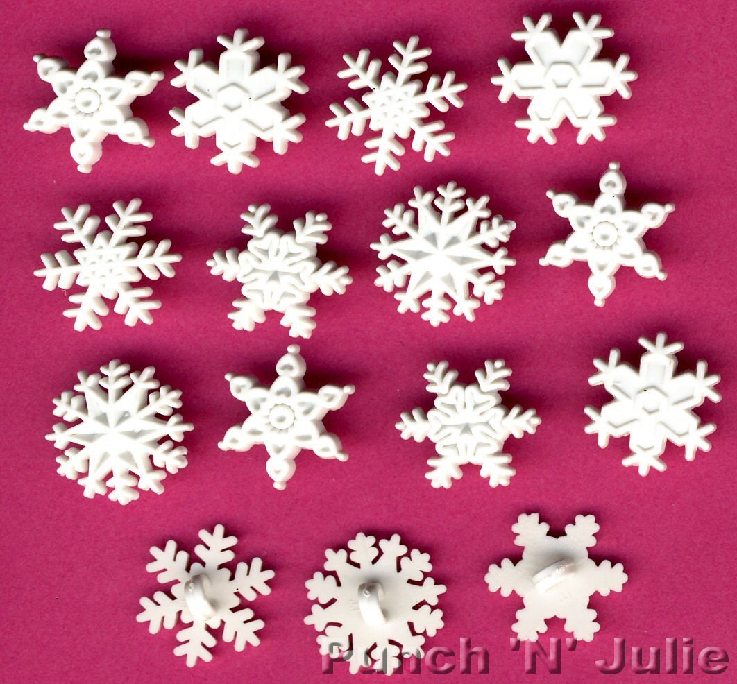 30pcs/lot Fashion White Snowflake Buttons Snow Flower Ddsign