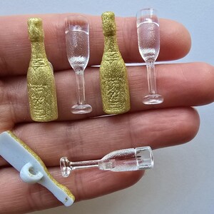 6 x boutons d'artisanat en plastique BOUTEILLE DE CHAMPAGNE FLTEUSE Verre à vin Mariage Fiançailles Saint-Sylvestre Fête Carte À Coudre Fabrication de bijoux