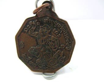 Collana con ciondolo in rame con amuleto del monaco con dorso di scimmia, autentico thailandese, da 34 anni, con due lati, raffigurante il Signore Hanuman, simbolo della boxe thailandese.