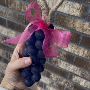 Handmade Grape Cluster Soap – Realistic Fruit Soap with Juicy Grape Scent – Vegan Gift for Her – Unique Bath Decor