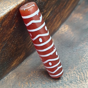Vintage Himalyan Tibetan Etched Carnelian Agate Bead