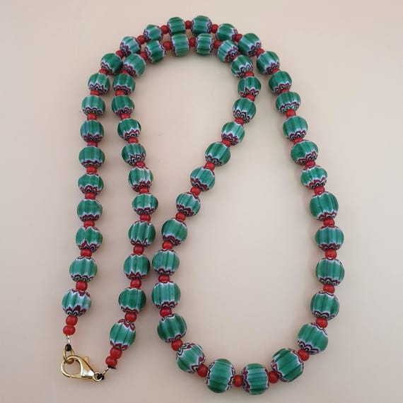 Vintage Venetian Style Leaf Green Chevrons & Red Venetian 