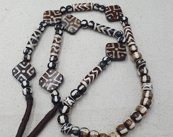 Vintage Pumktek Style Bone Beaded Necklace
