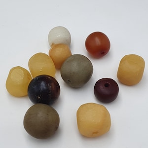 Vintage Old Amber & Resin Beads Lot