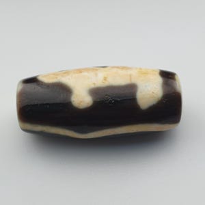 Vintage Himalayan Tibetan Agate Unique Pattern Dzi Bead Amulet