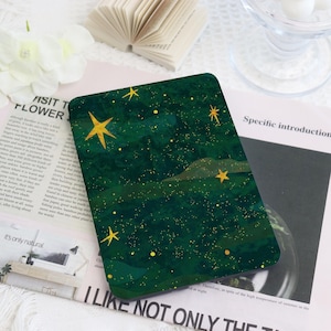Green Starry Sky Kindle Custom Case With Hand Strap For Paperwhite 1/2/3/4,Kindle 2022,Kindle 10th 11th Gen,Colorsoft Cover,kindle 10th Gen