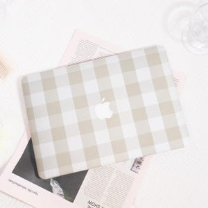 Plaid Minimalist MacBook Case, Protective Hard Shell Cover for MacBook Air 11/13/15, MacBook Pro 13/14/15/16, Adorable Laptop Case for Her