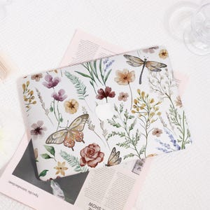 Vintage Butterfly Flower Prints MacBook Case,Protective Hard Shell Cover for MacBook Air 13,MacBook Pro 13/14/15/16,Cute Laptop Case for Her