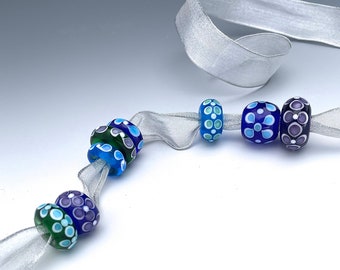 Beads Lampwork Glass Eight Large Hole Beads In Blue Aqua and Turquoise