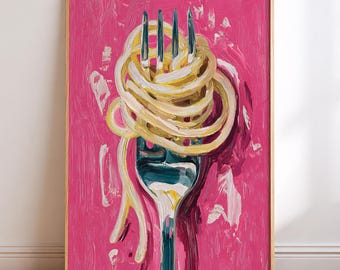 以下が含まれることがあります： フォークとスパゲッティのクローズアップを描いた額入りのアートプリント。フォークは銀色で、ハンドルはターコイズブルー、スパゲッティは薄い黄色です。背景は鮮やかなピンク色で、筆致が見えます。