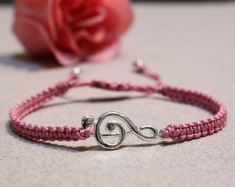 Sterling silver treble clef bracelet