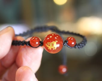 Red Agate Carved Pig Round Bead Bracelet, Handknotted Thread Bracelet, Birth Animals, Chinese Zodiac, Birthday Gift