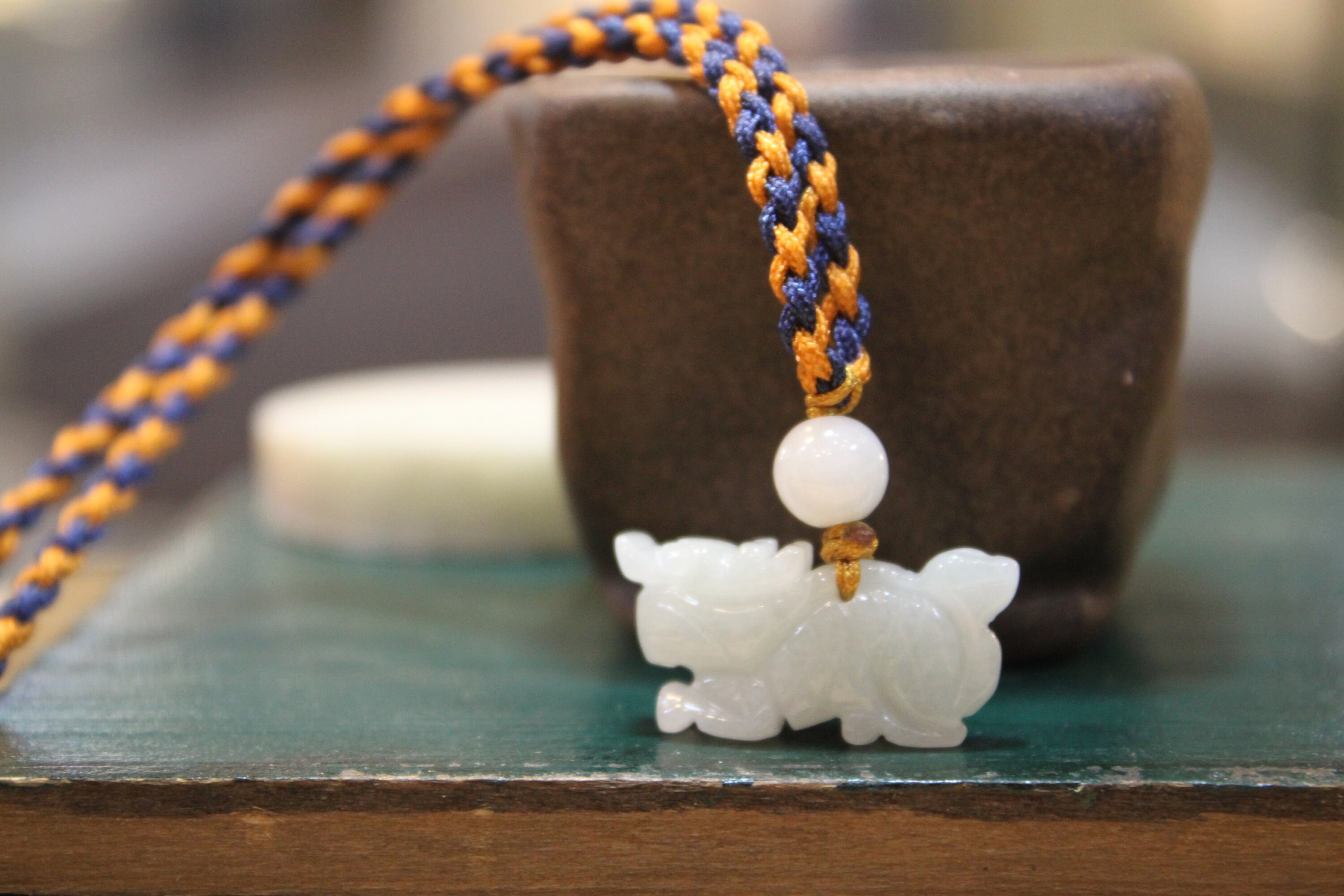 Pendentif Dragon En Jade Blanc Translucide - Bijou Fantaisie Unisexe, Pierre Naturelle