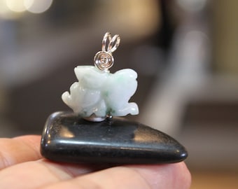 2023 Year of Rabbit, Jade Rabbit Pendant, Beautifully Carved, Sterling Silver Wire Handwrapped Pendant, Birth Animals, Chinese Zodiac
