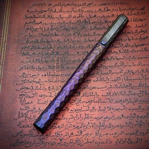 Rainbow Multi‑Plasma Damascus Steel Pen – Hand‑Forged Hammered Ballpoint, Colorful Luxe Gift for Creative Minds