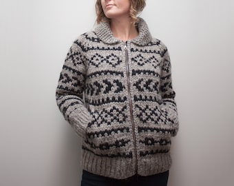 STRICKMUSTER — Super voluminöser Raglan-Pullover mit Schalkragen von oben nach unten / West Coast Cardigan — PDF